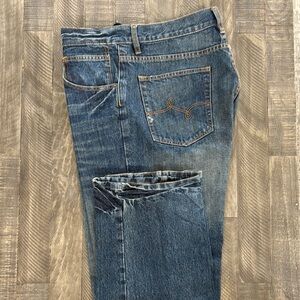 Lrg Blue Relaxed Jeans with Distressed Knee